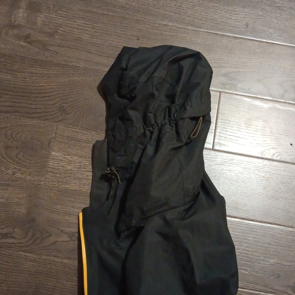 Rain Jacket from Mountain Warehouse sz S - Picture 14 of 16